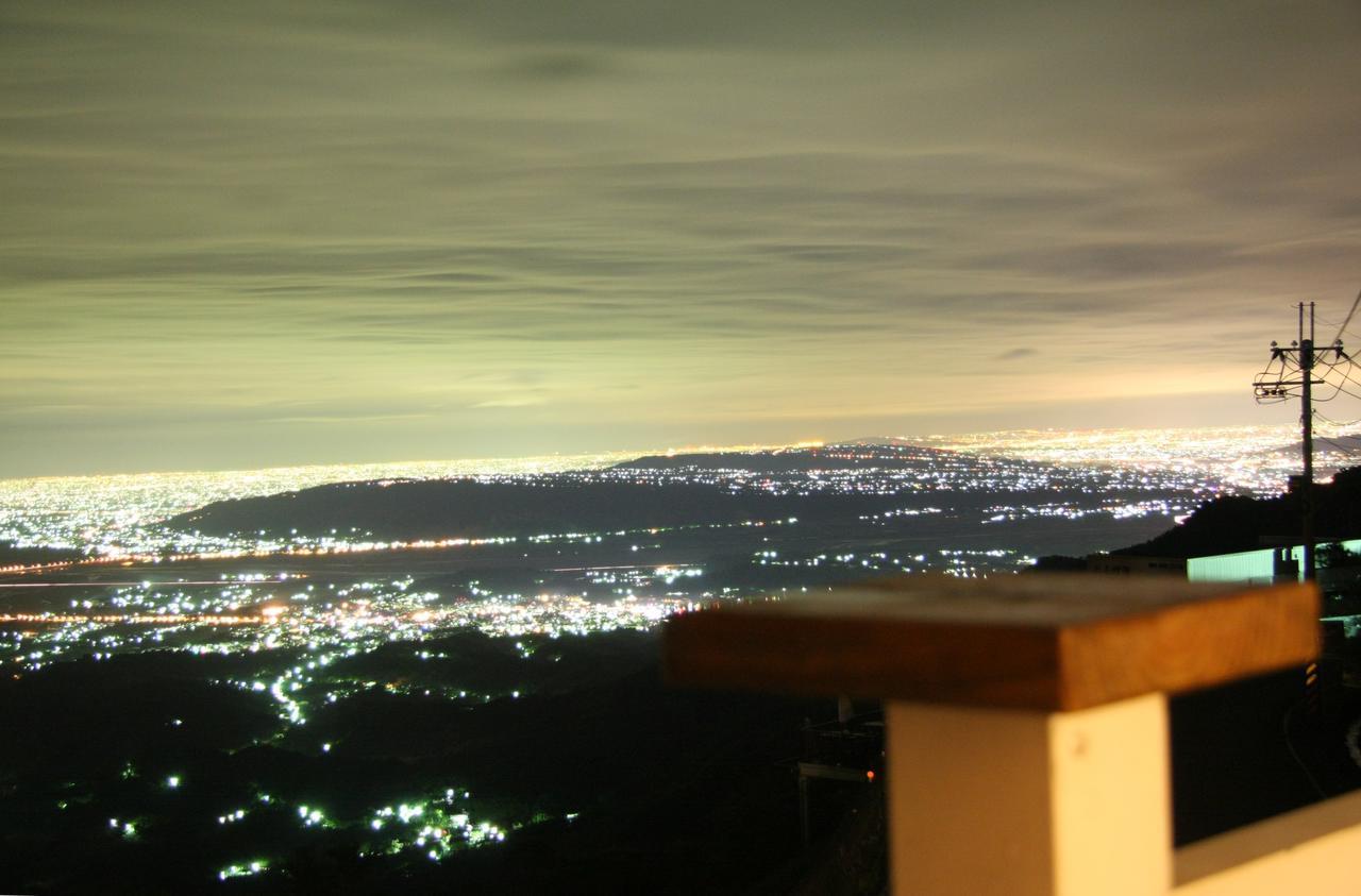 Sky Lounge B&B Zhushan Εξωτερικό φωτογραφία