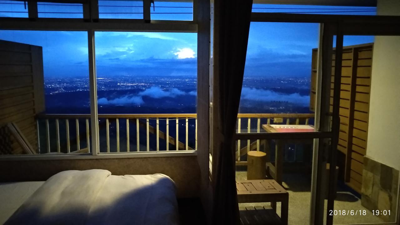 Sky Lounge B&B Zhushan Εξωτερικό φωτογραφία