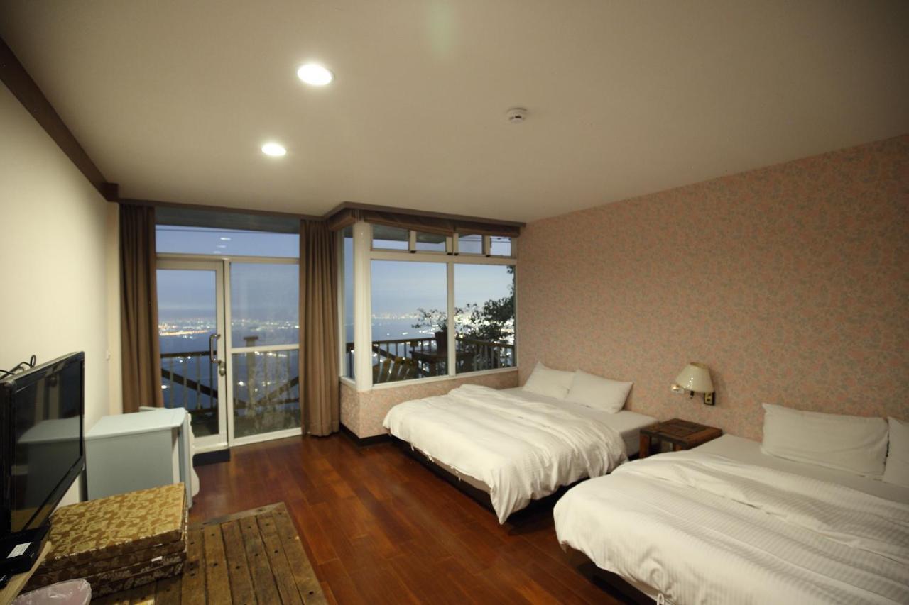 Sky Lounge B&B Zhushan Εξωτερικό φωτογραφία